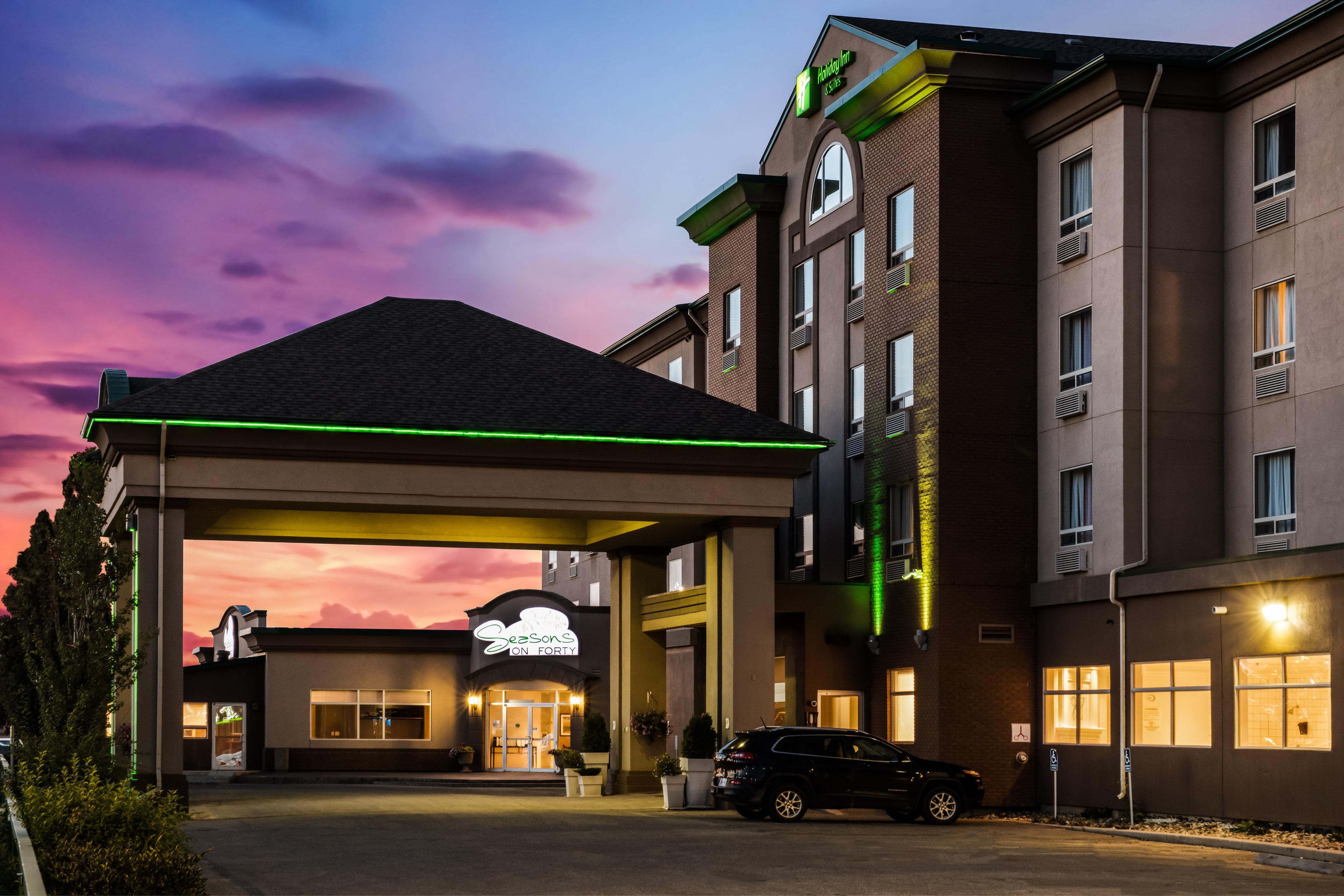 Holiday Inn & Suites Grande Prairie, An Ihg Hotel Exterior foto